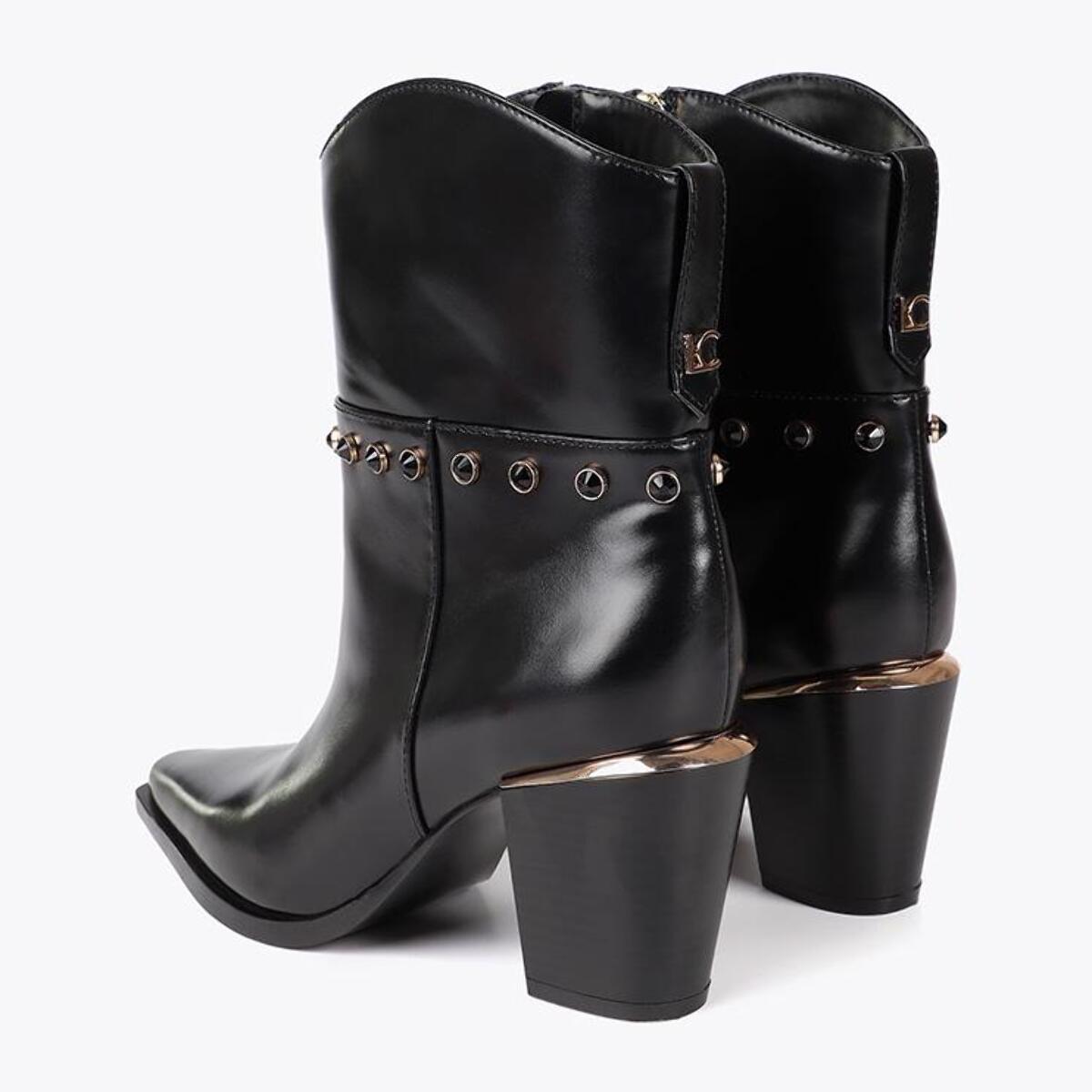 Stivaletto Cowboy con Tacco e Dettagli Metallici