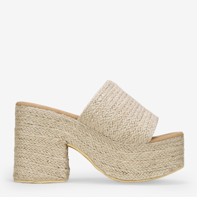 Sandalias de esparto con tacón y plataforma