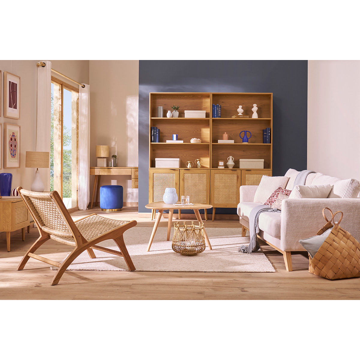 Canapé scandinave déhoussable 3 places en tissu velours côtelé beige et bois clair OSLO