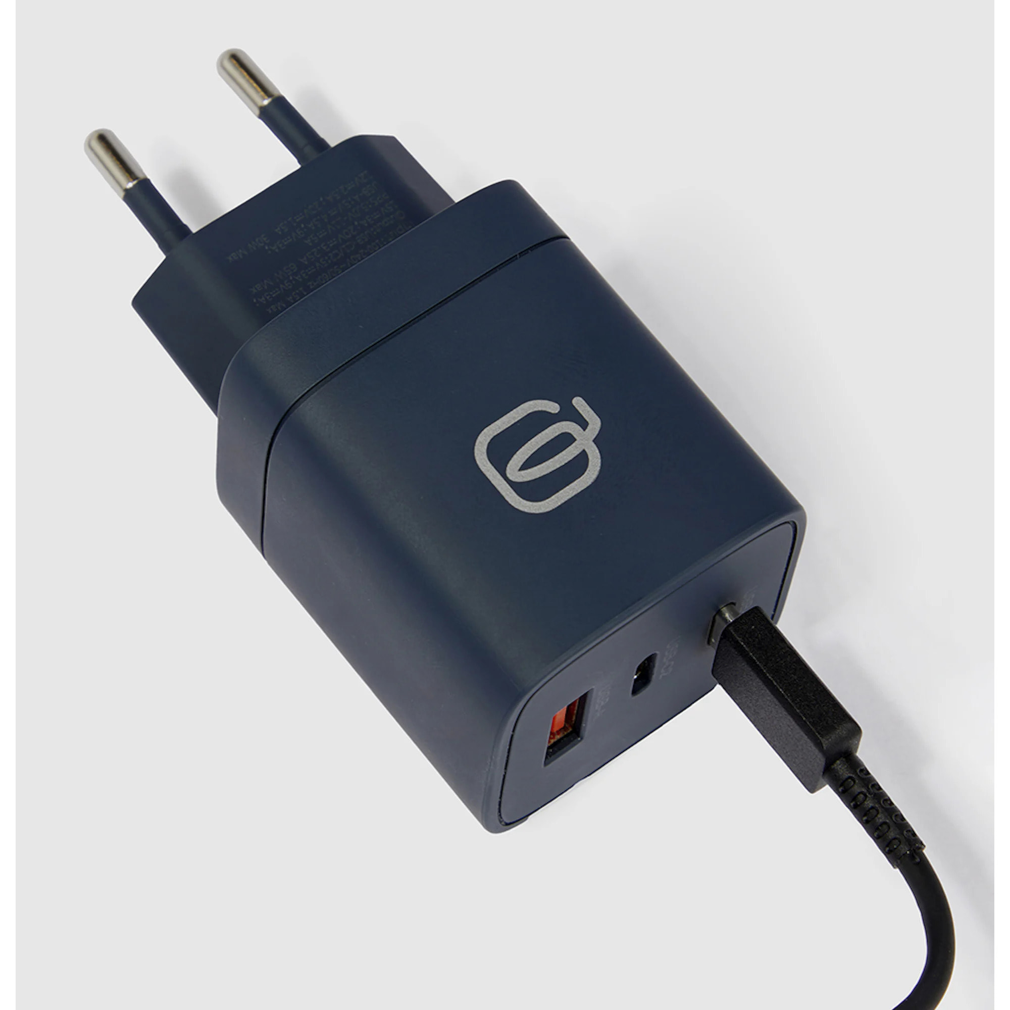 Piquadro GaN Fast Charger Multi-Port Adapter 65W