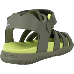 Sandalias Niño de la marca GEOX  modelo B SANDAL FUSBETTO BO VERDE