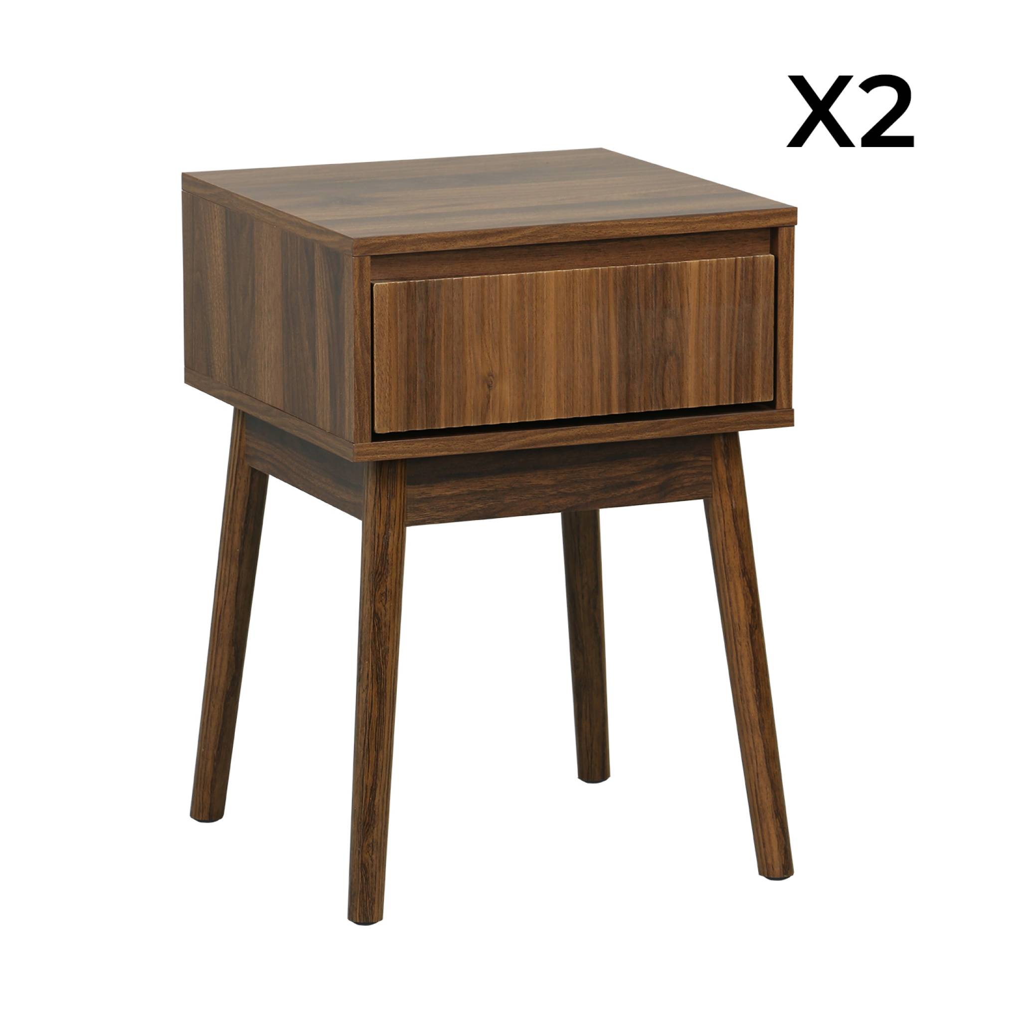 Lot de 2 tables de chevet avec un tiroir. Panneaux stratifiés couleur noyer. Pied en bois de sapin.  L 39 x 39 x H 55.4cm LINEAR