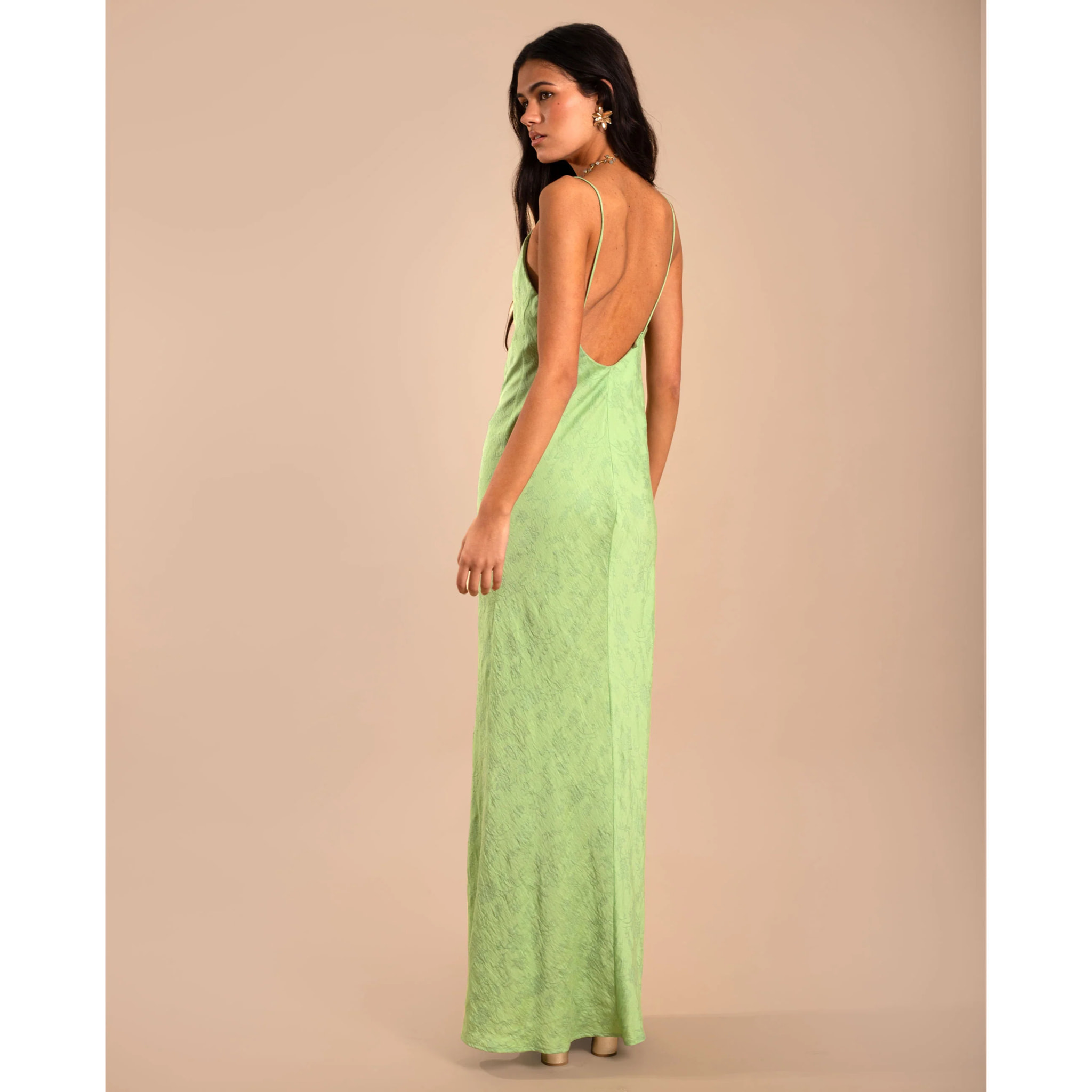 Vestido midi de tirantes