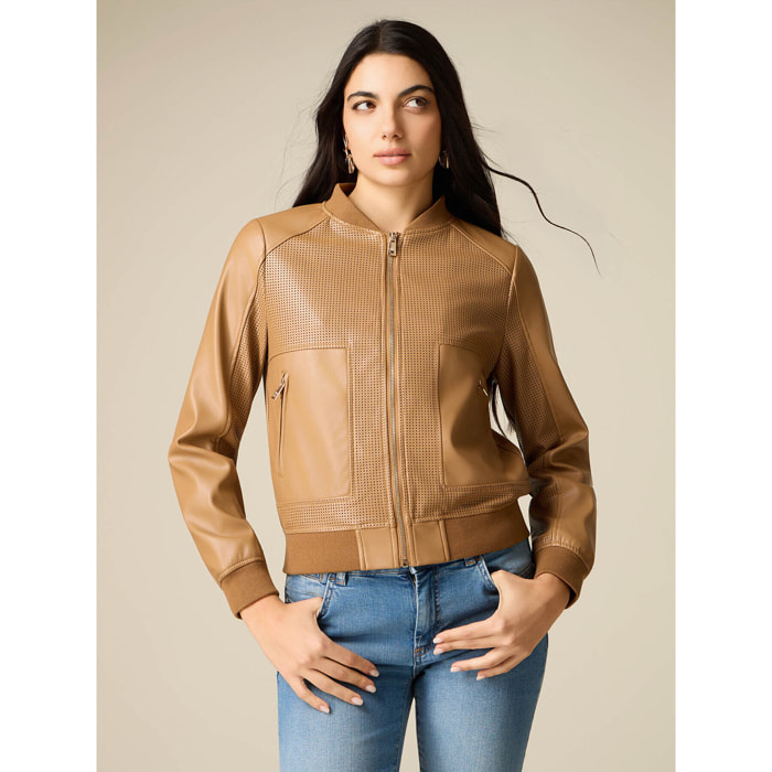 Oltre - Chaqueta bomber perforada - Beige