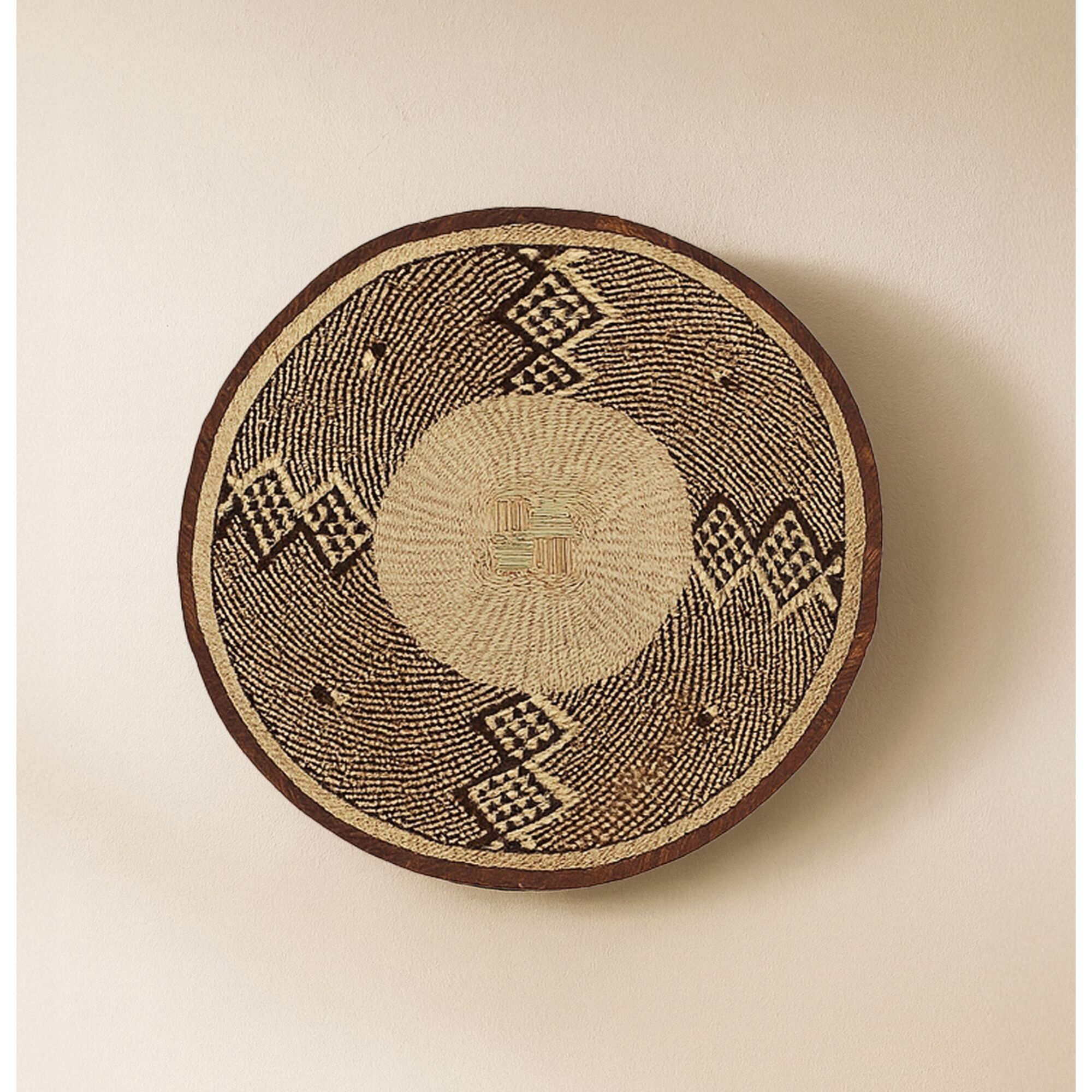 Panier mural tressé à la main au Zimbabwé 39-44cm LIMPO