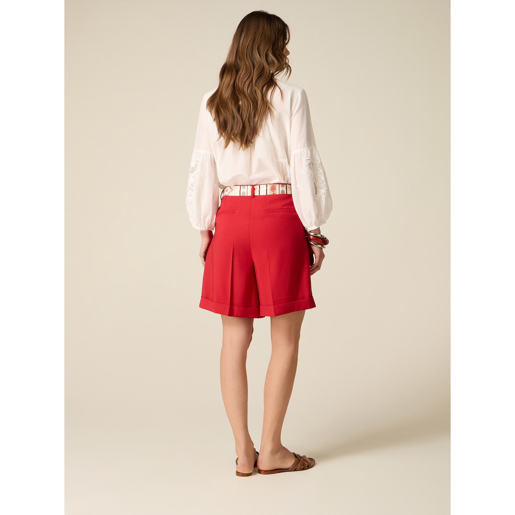 Oltre - Bermudas con cinturón estampado - Rojo