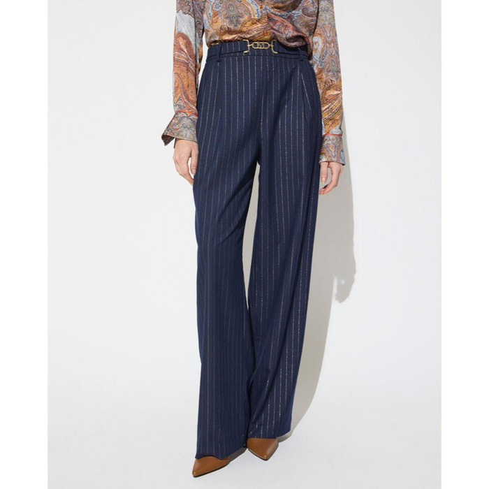 Pantaloni blu notte con gessatura dorata e fibbia personalizzata (m) in vita