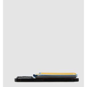 Piquadro MagSafe charger with locatable credit card holder