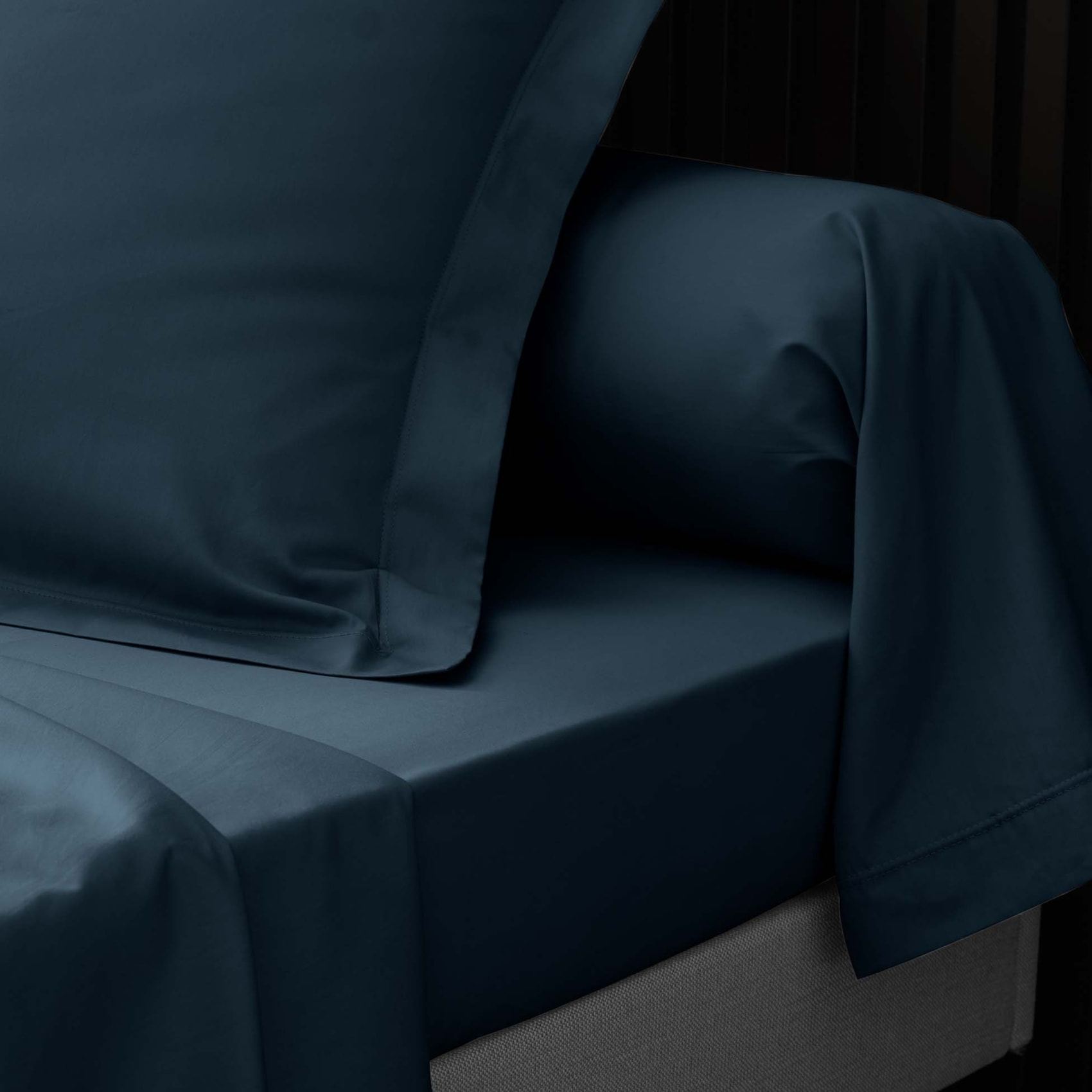 Taie d'oreiller volant plat 100% percale de coton ORIGINE - Bleu Foncé