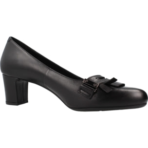 Zapatos de Vestir Mujer de la marca GEOX  modelo D04LBC 00043 NEGRO