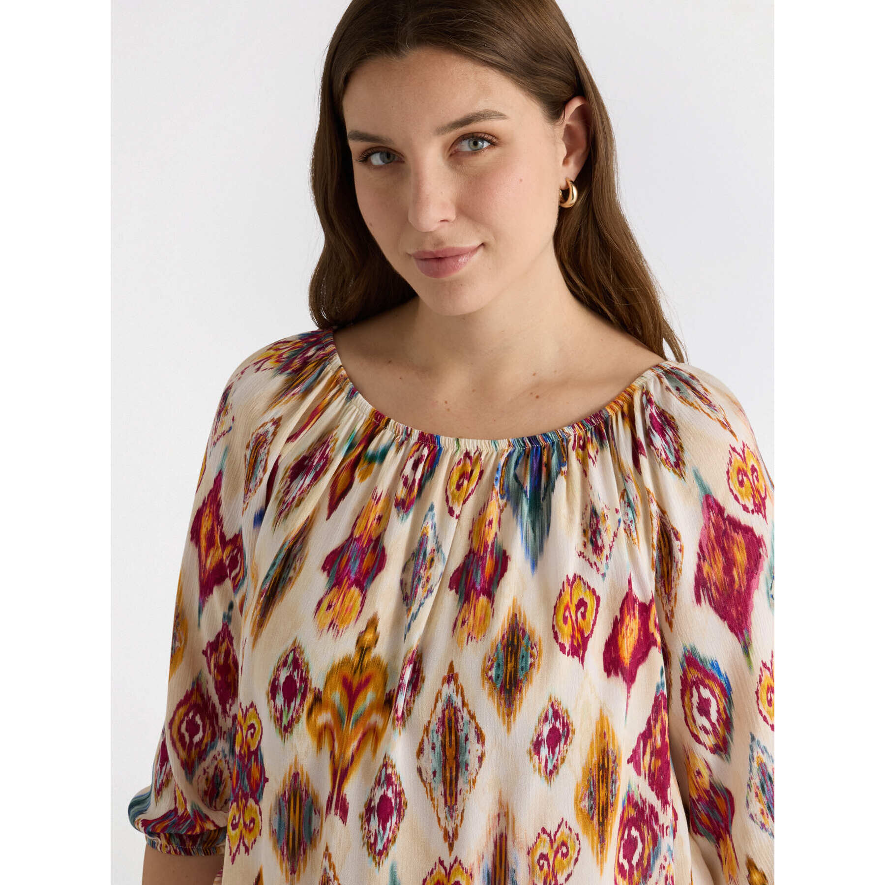 Fiorella Rubino - Blusa con estampado ikat - Beige