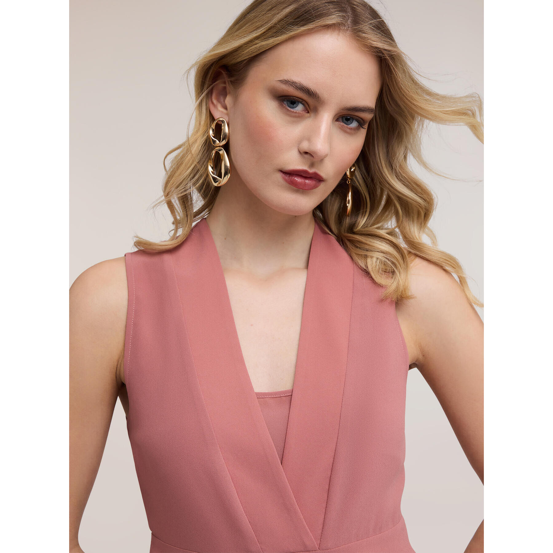 Motivi - Top escote en v de georgette - Rosa