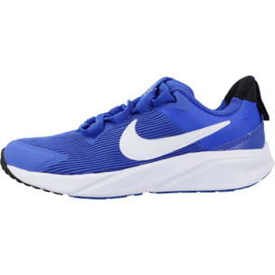 SNEAKERS NIKE STAR RUNNER 4