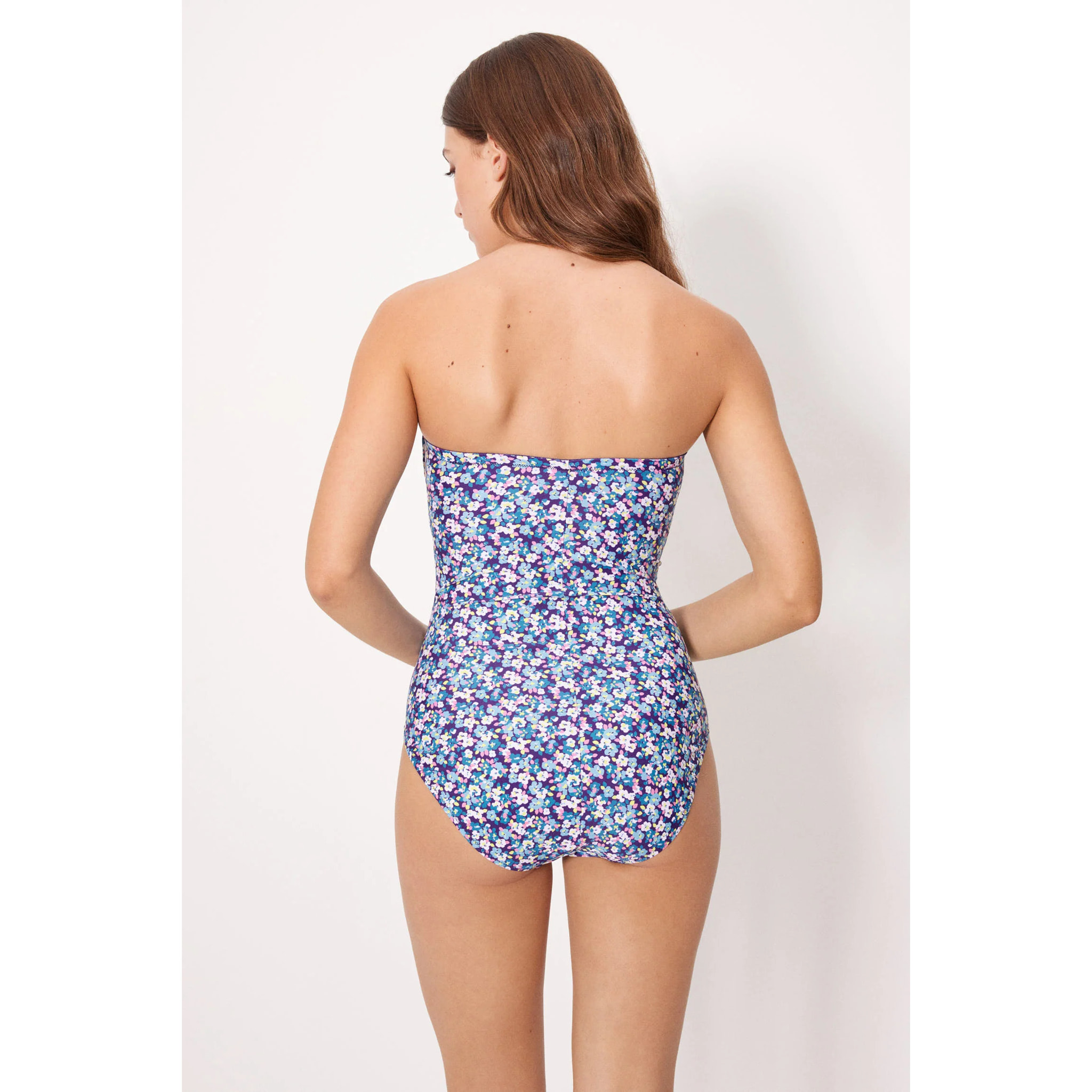 Costume bandeau modellante