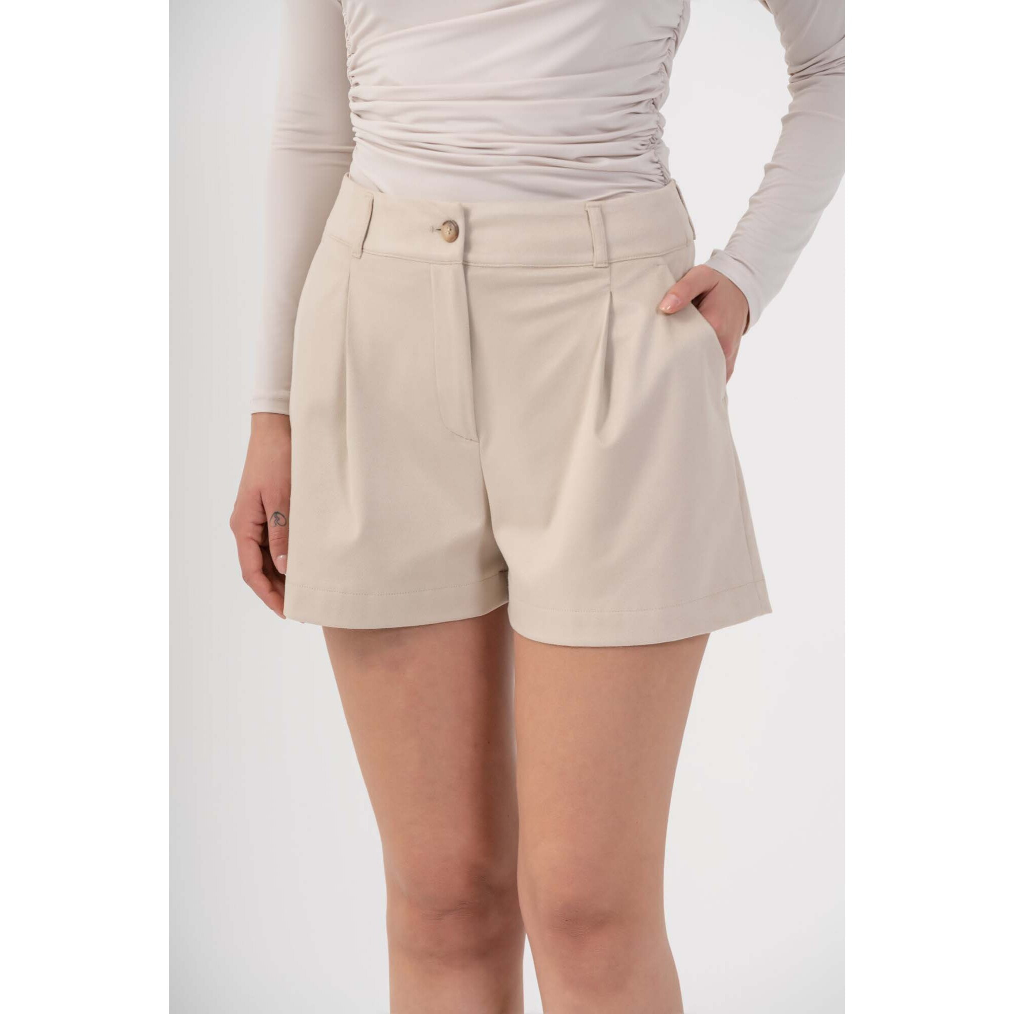 Kocca - Pantaloni corti con pinces Donna