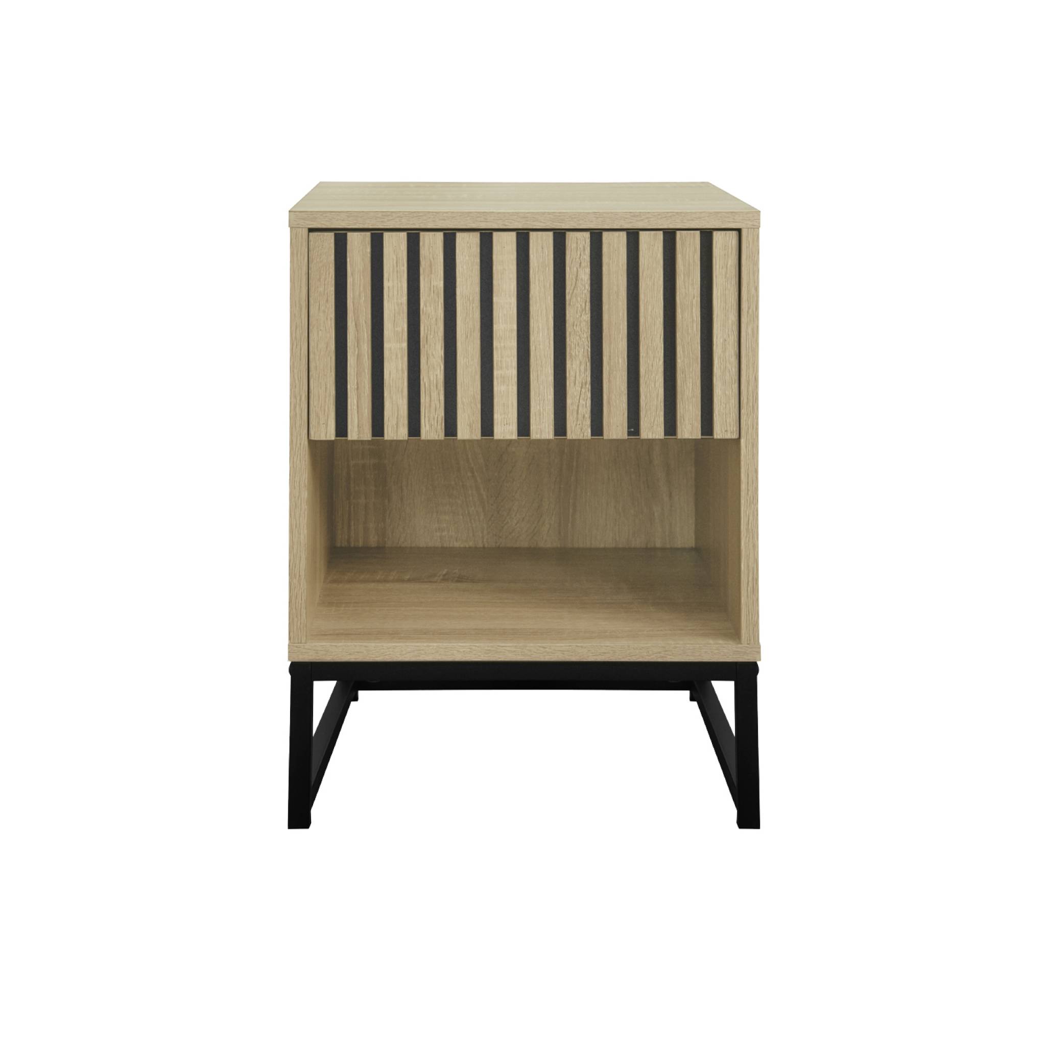 Table de chevet style contemporain avec 1 tiroir effet bois rainuré (système d'ouverture par pression) et 1 niche. piètement en métal noir