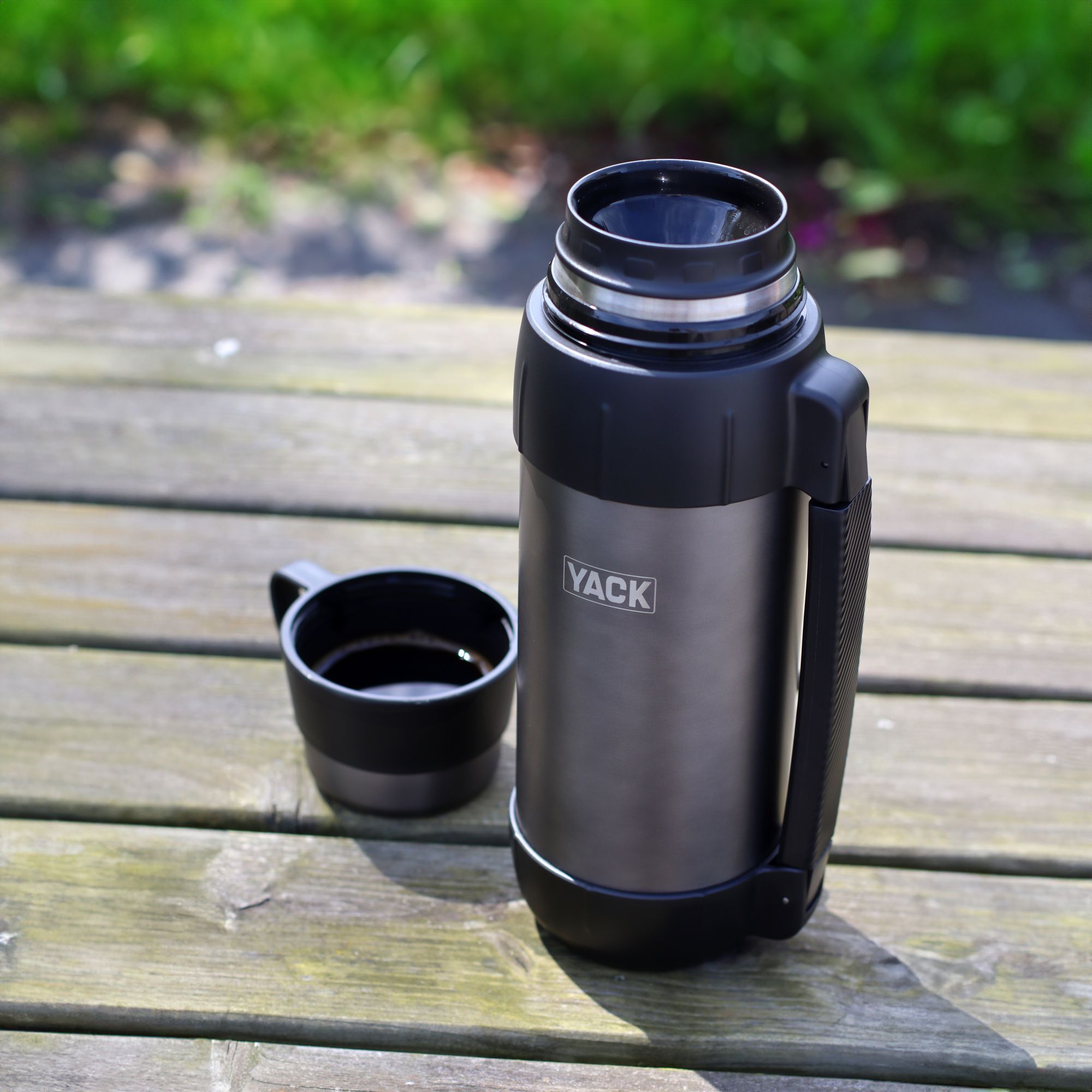 Bouteille isotherme noire 1,5L