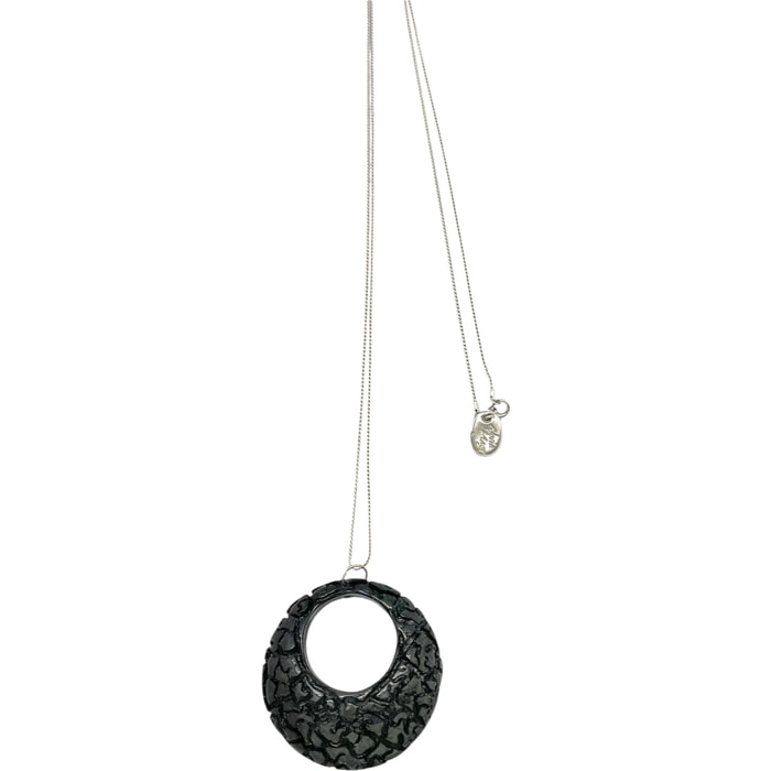 Collar largo Dentro del Laberinto resina negro latón chapado plata de ley 10µ