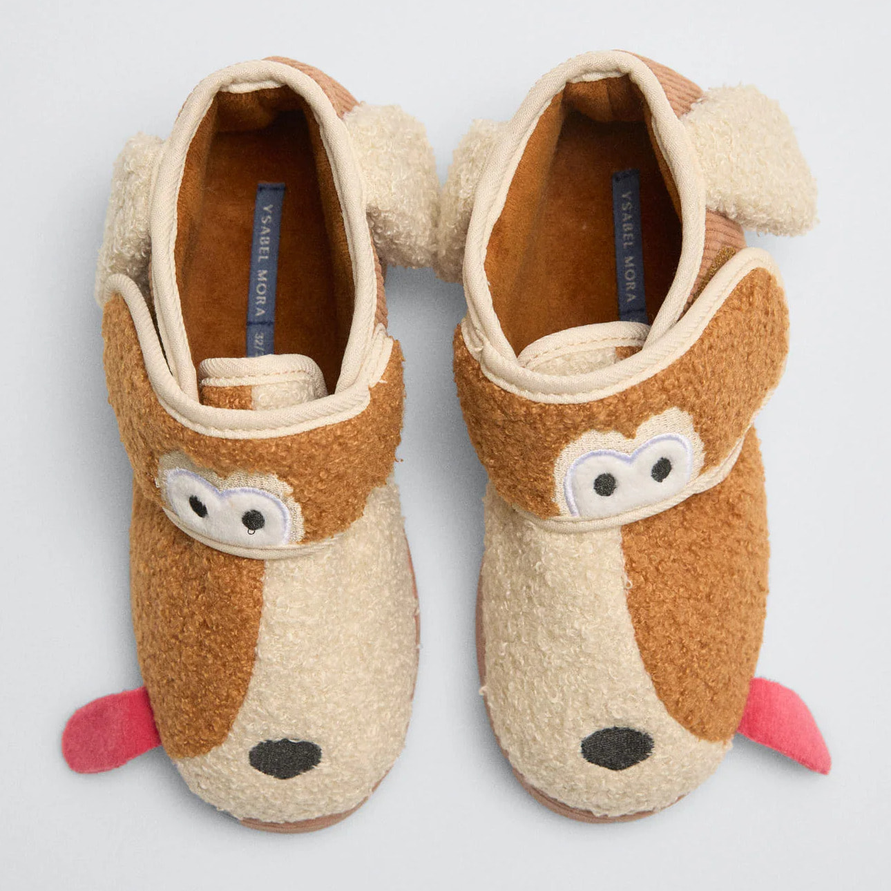 Pantofole per bambini a forma di cane con dettagli 3D