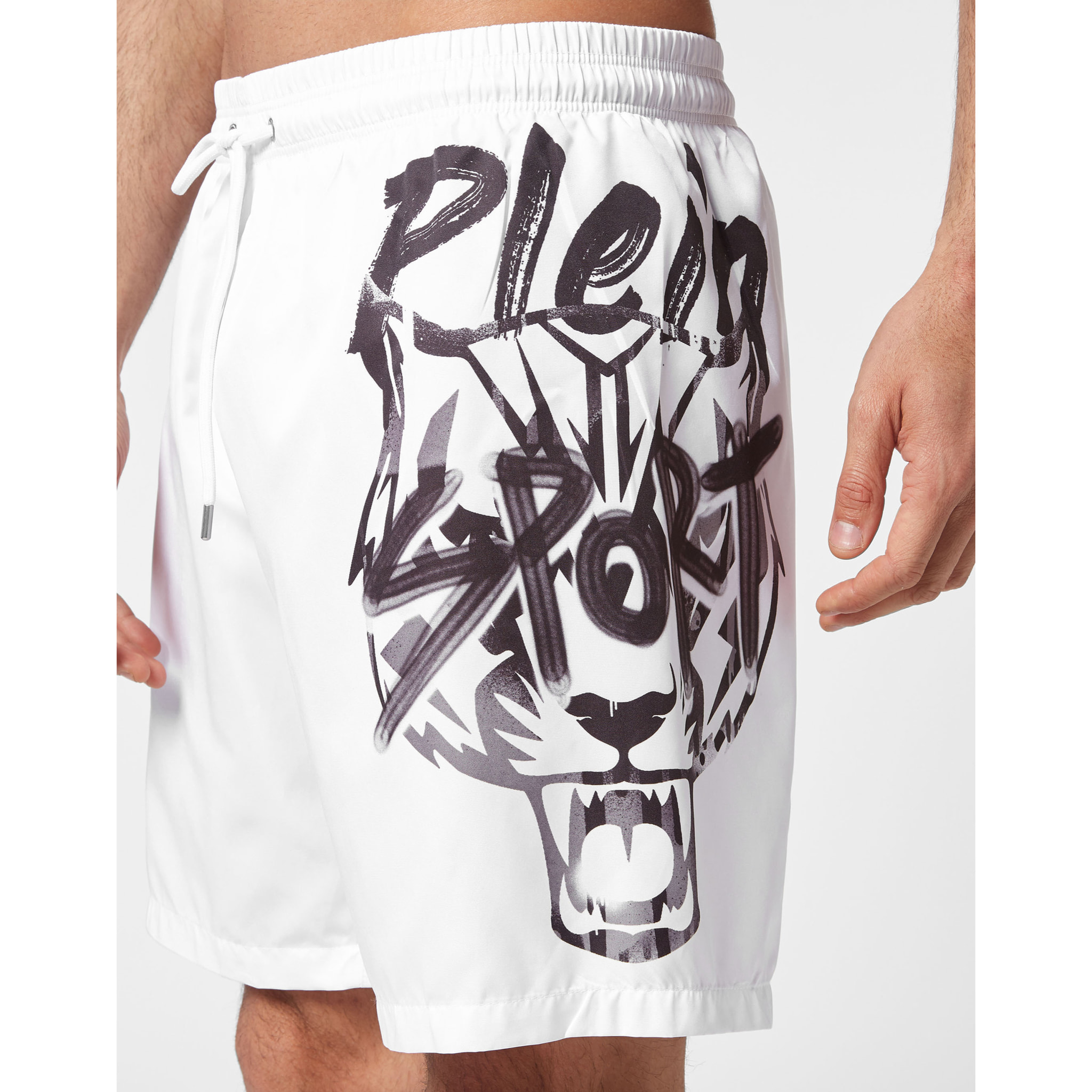 PLEIN SPORT Pantalones cortos TIGER