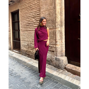 Blusa de mujer asimétrica con cuello alto