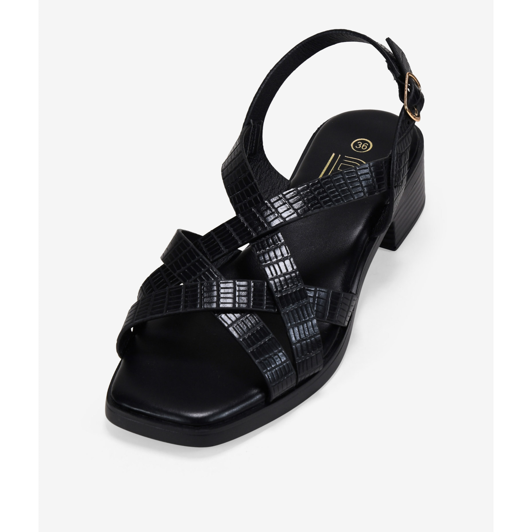 Sandalias de tacón negras con tiras y hebilla