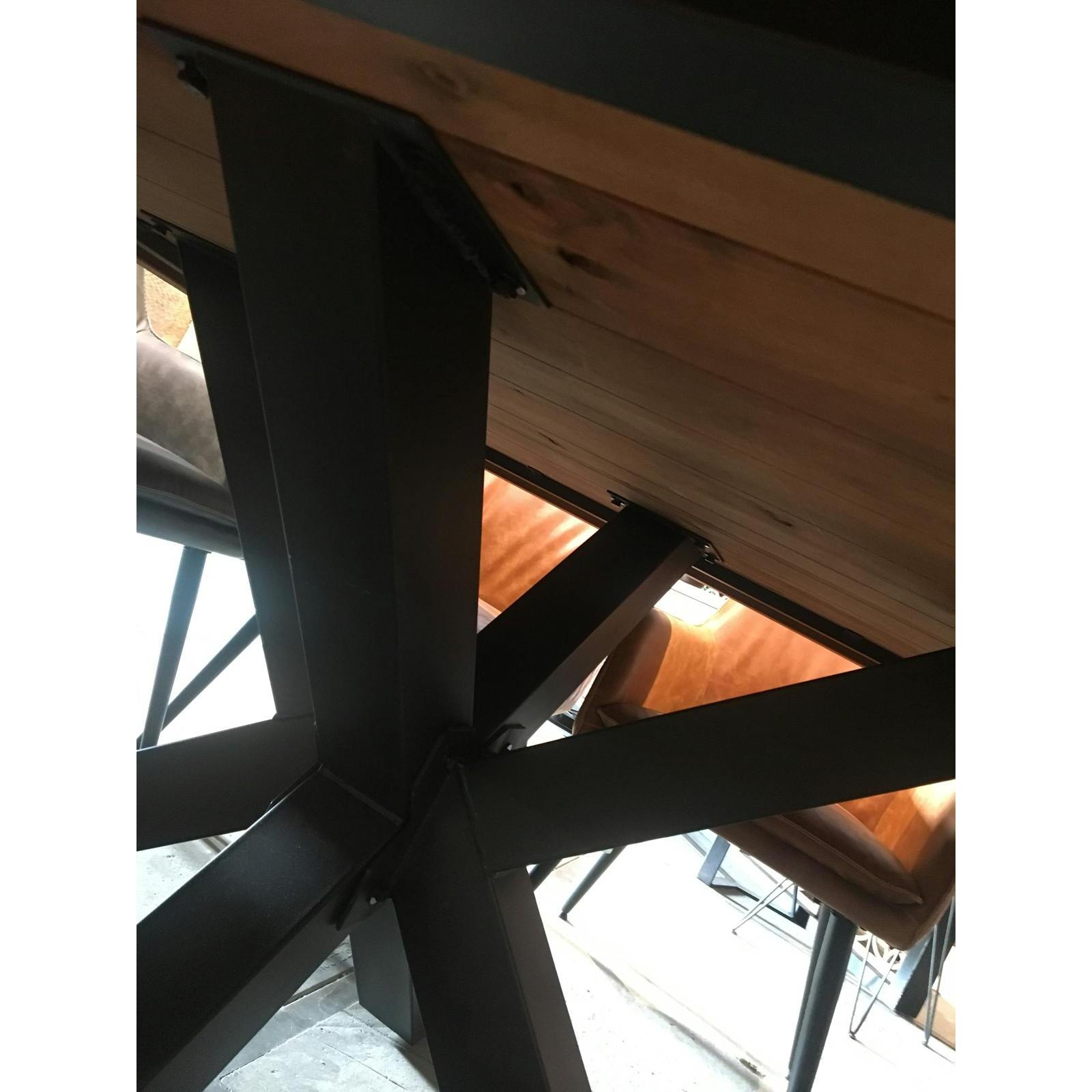 Table à manger 240 cm bois/métal pied croisé OKA