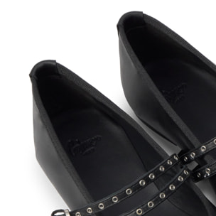 Bailarina plana Gina en napa con cierre de hebilla