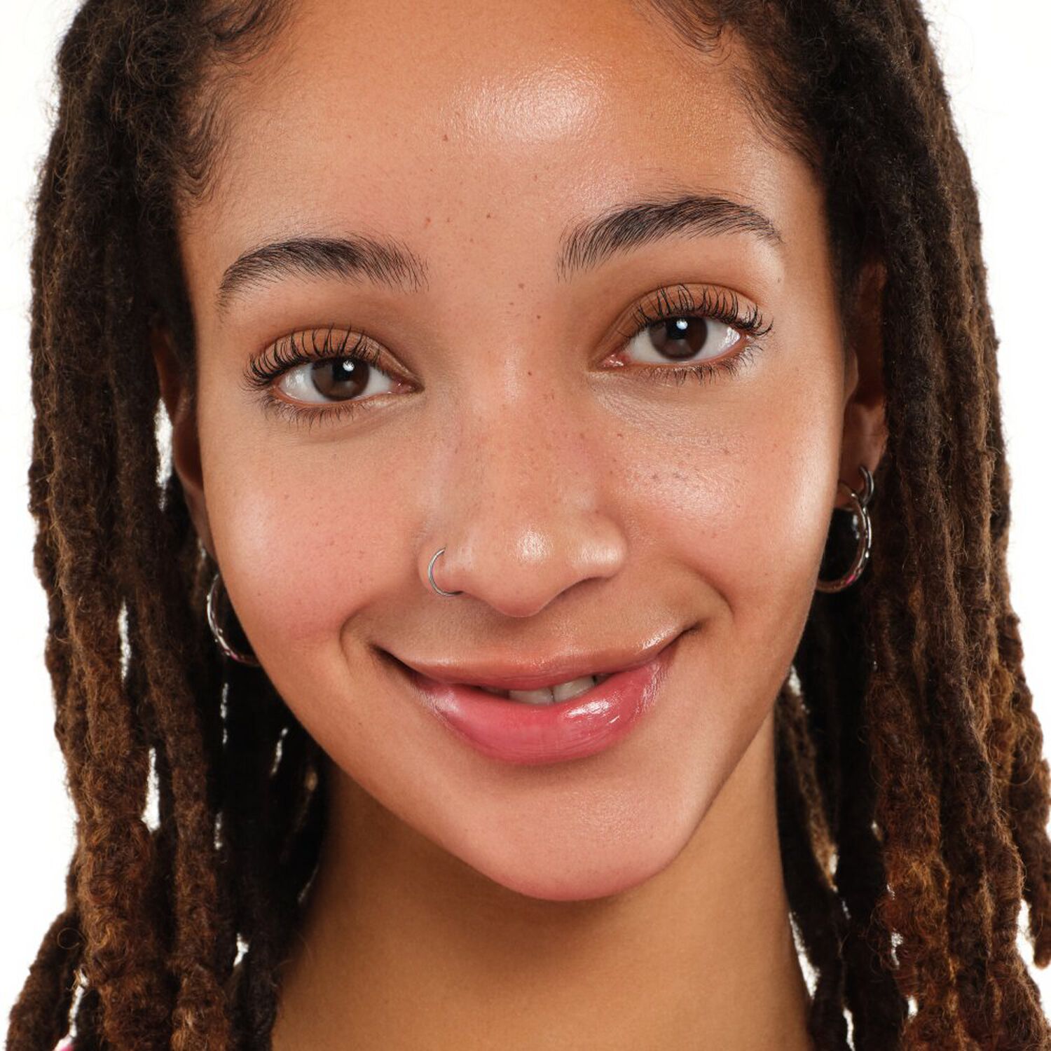 Silky Blur Concealer - Correcteur Anti-Cernes Couvrance Moyenne Fini Mat Naturel 10 ml