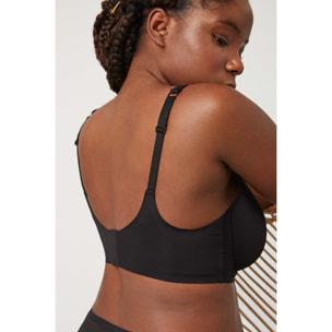 Reggiseno nero senza ferretto, coppe C, D ed E