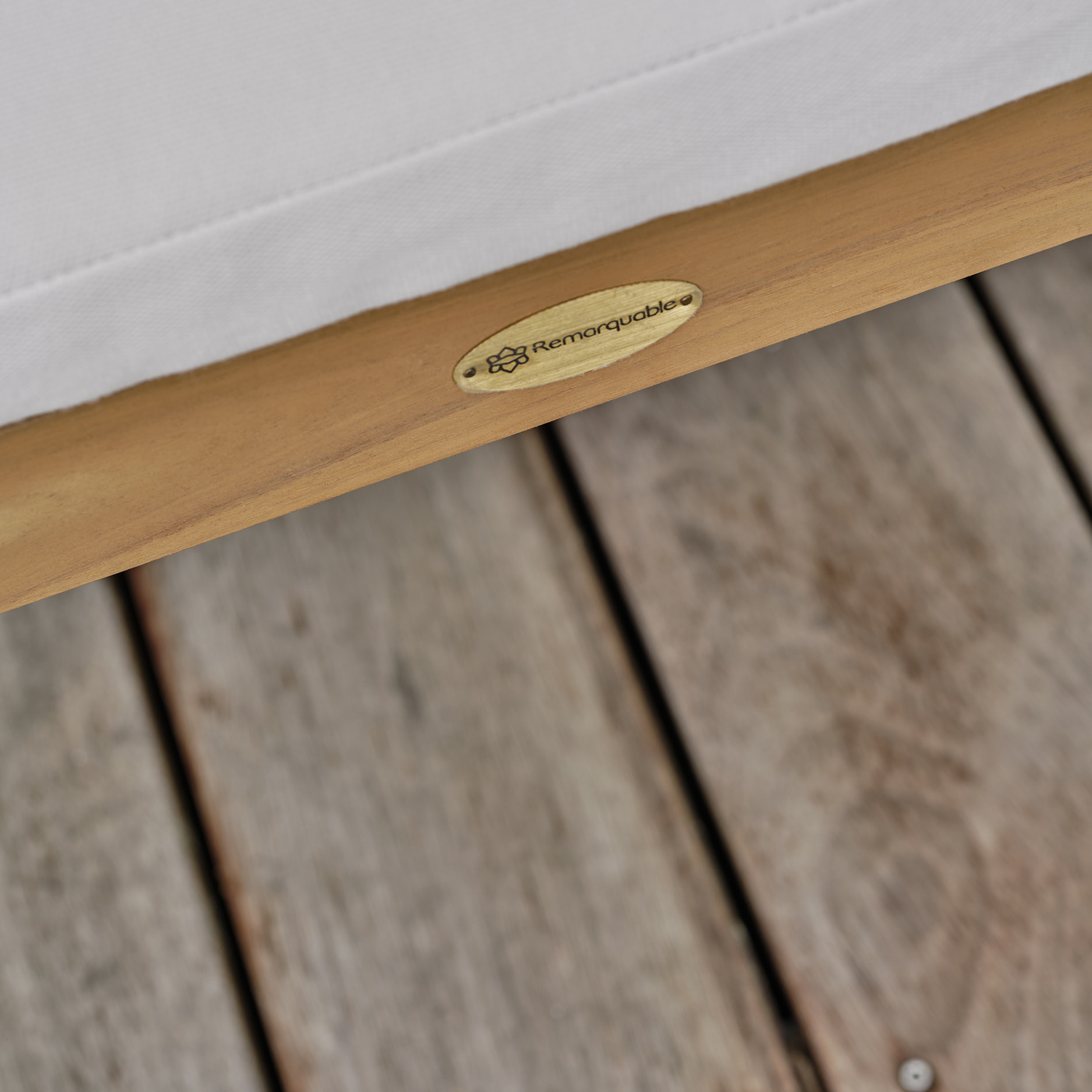 LISO - Fauteuil de jardin avec coussins - Acacia