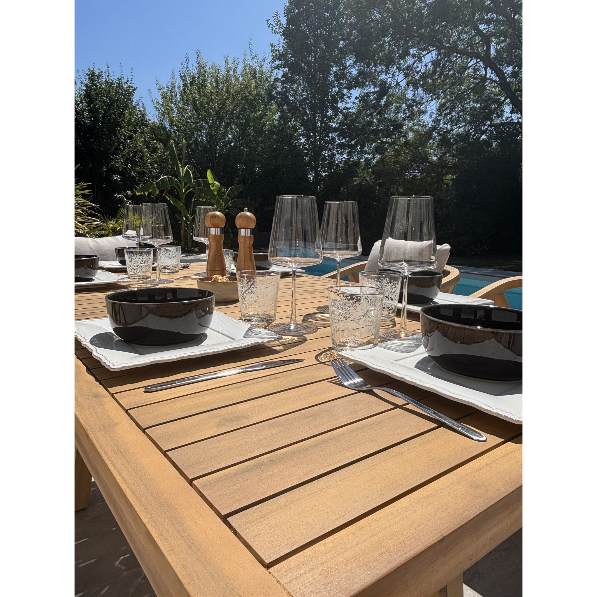 SERENA - Ensemble repas de jardin 6 places en bois d'acacia