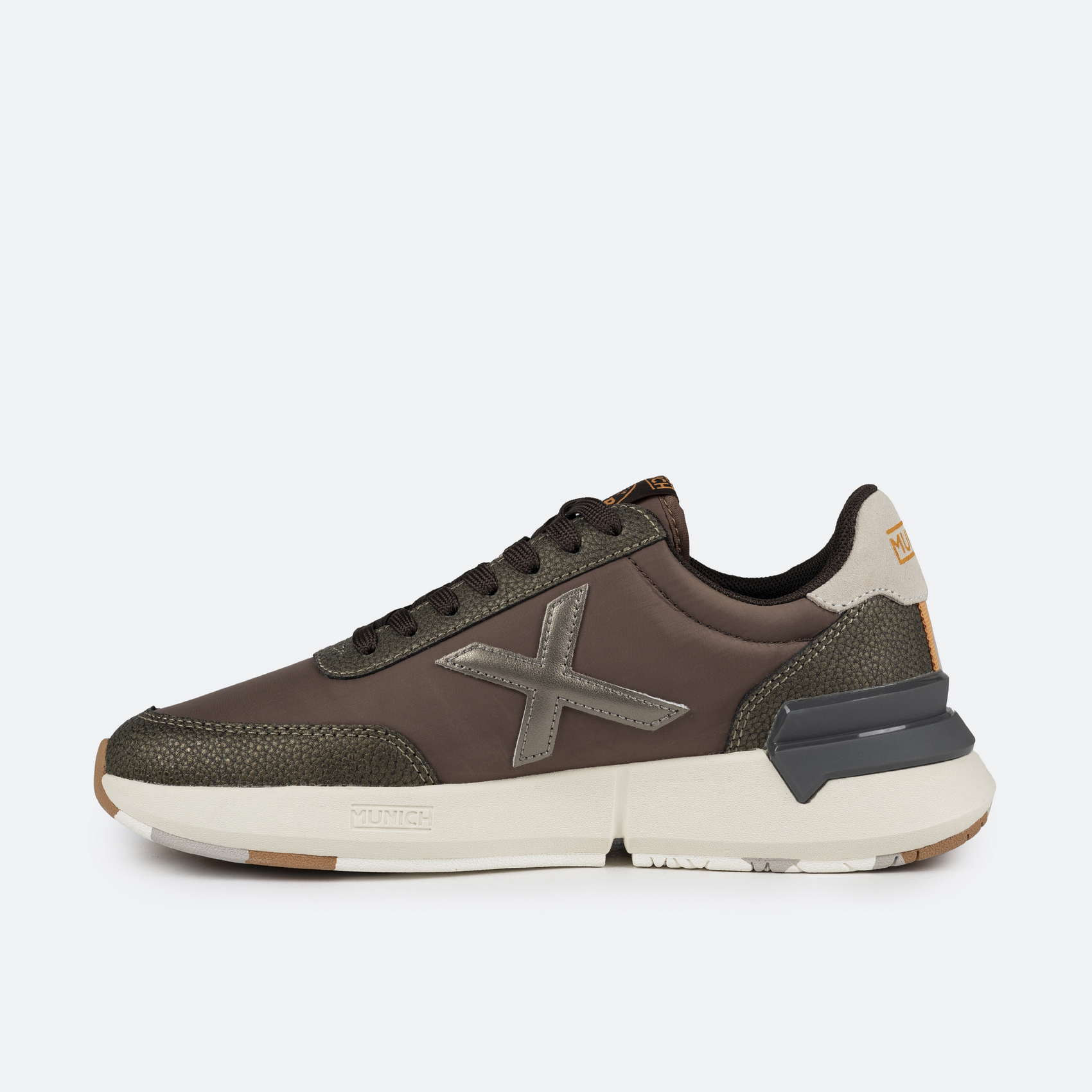 MUNICH VERSUS WOMAN 89