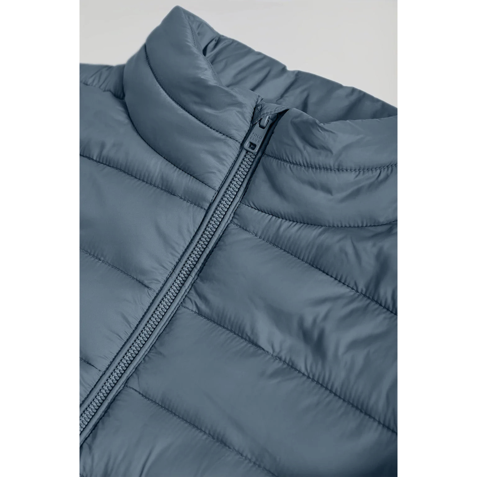 Chaqueta Cabo ultralight azul denim con logotipo