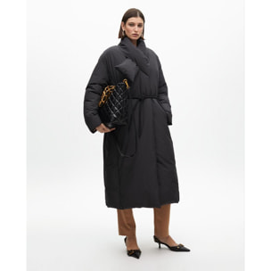 Cappotto imbottito con cintura e collo avvolgente