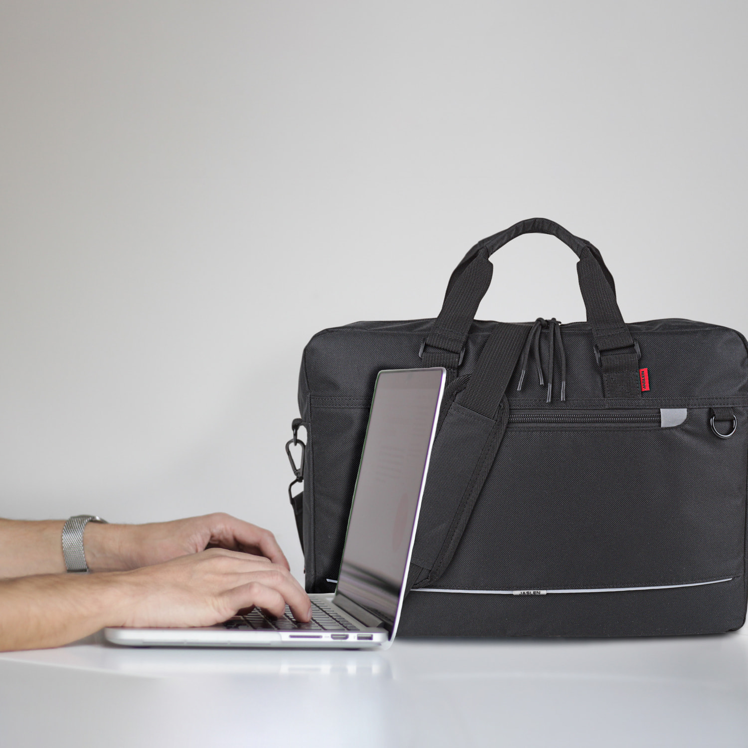 Maletin Portadocumentos Textil Jaslen Norwich Negro