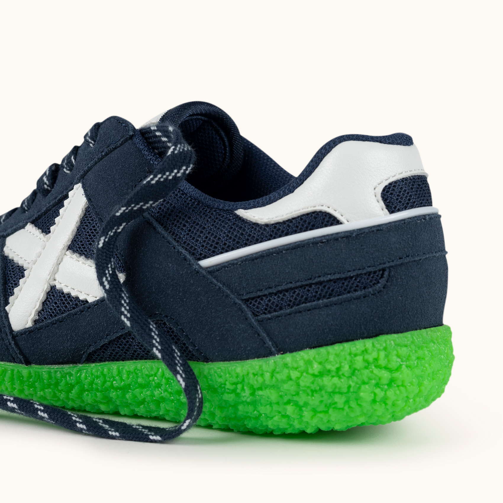 Zapatilla Infantil Azul Marino con Suela Verde Flúor MUNICH MINI GOAL 1632