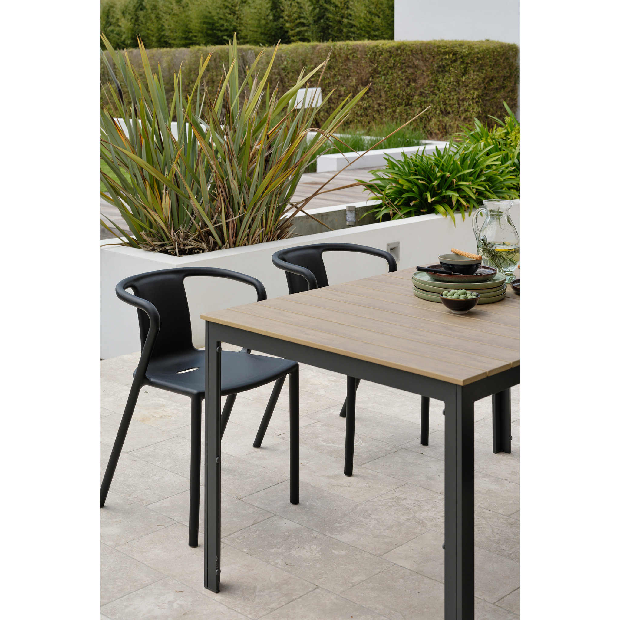 BOSTON - Ensemble repas de jardin 4 places en aluminium gris anthracite
