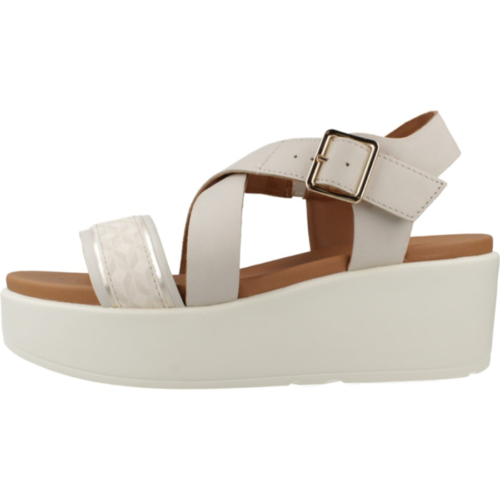 Sandalias Mujer de la marca GEOX  modelo D XAND 2.2S BLANCO