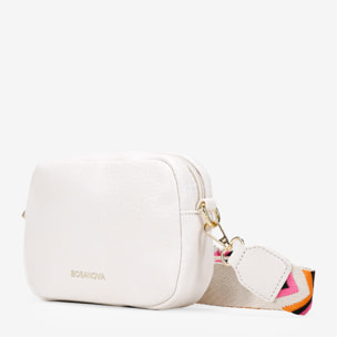 Bolso pequeño beige con asa bordada