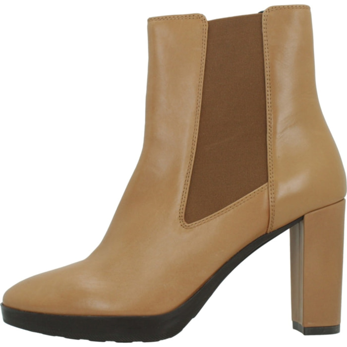 Botines Mujer de la marca GEOX  modelo D35TFC 00043 MARRON CLARO