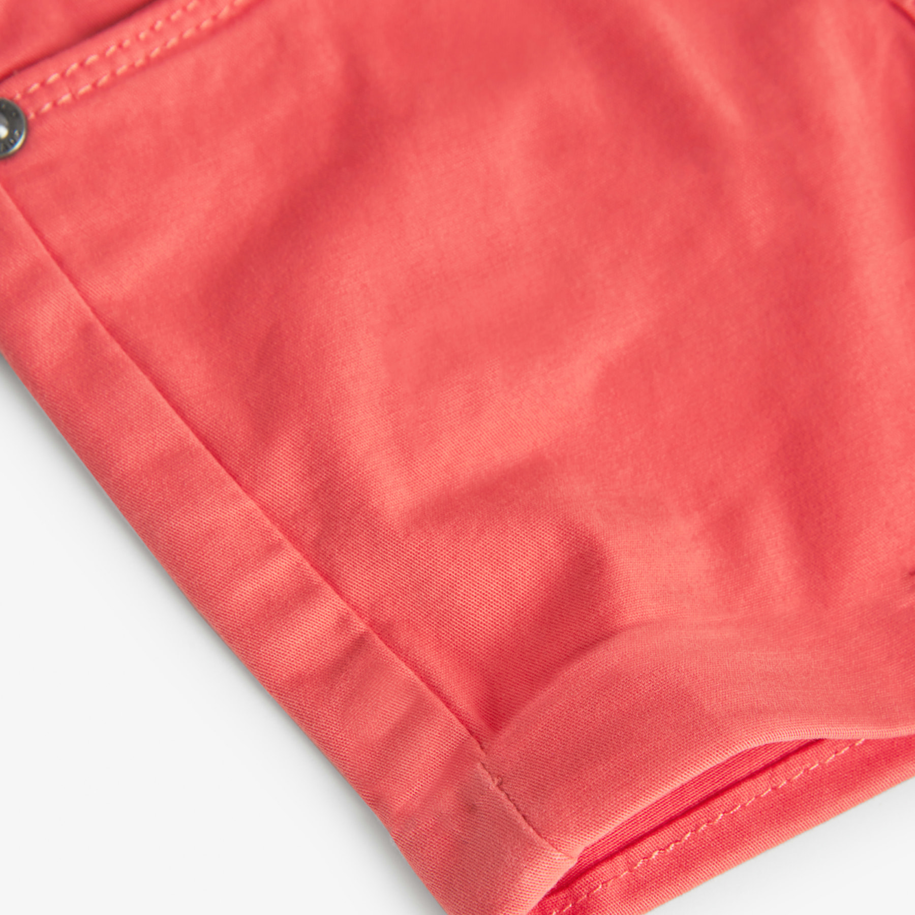 Bermudas para niÃ±o en algodÃ³n liso de color rojo, Camiseta