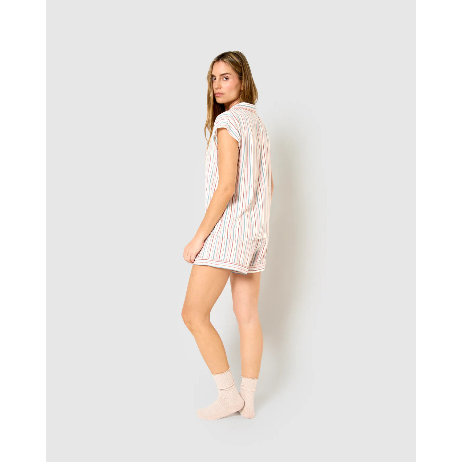 Pigiama corto a camicia in viscosa a righe rosa serene