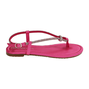 Sandalias planas de satén fucsia