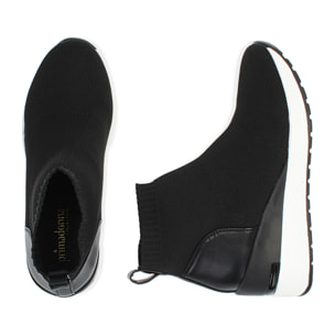 Slip-ons de tela negra, cuña 7 cm