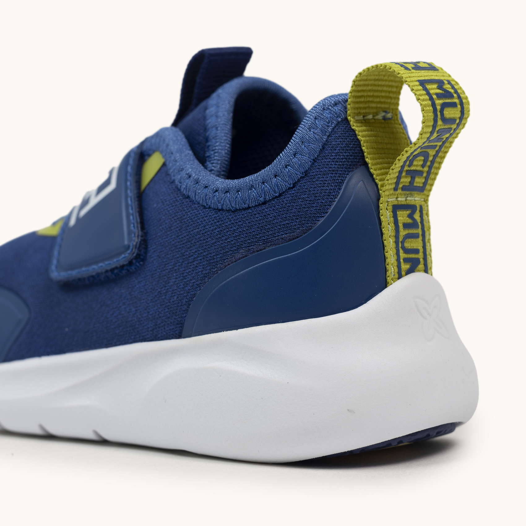 MUNICH BABY CLAUDIA 23