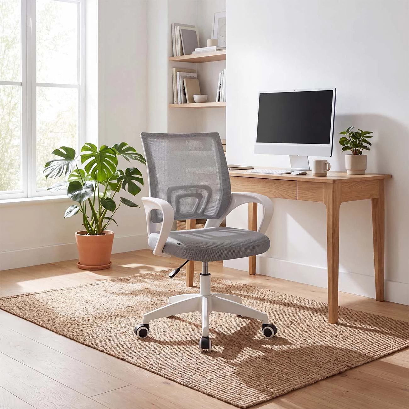 Silla de escritorio con respaldo transpirable en blanco y gris 84-94 cm Nika Blanco - Gris