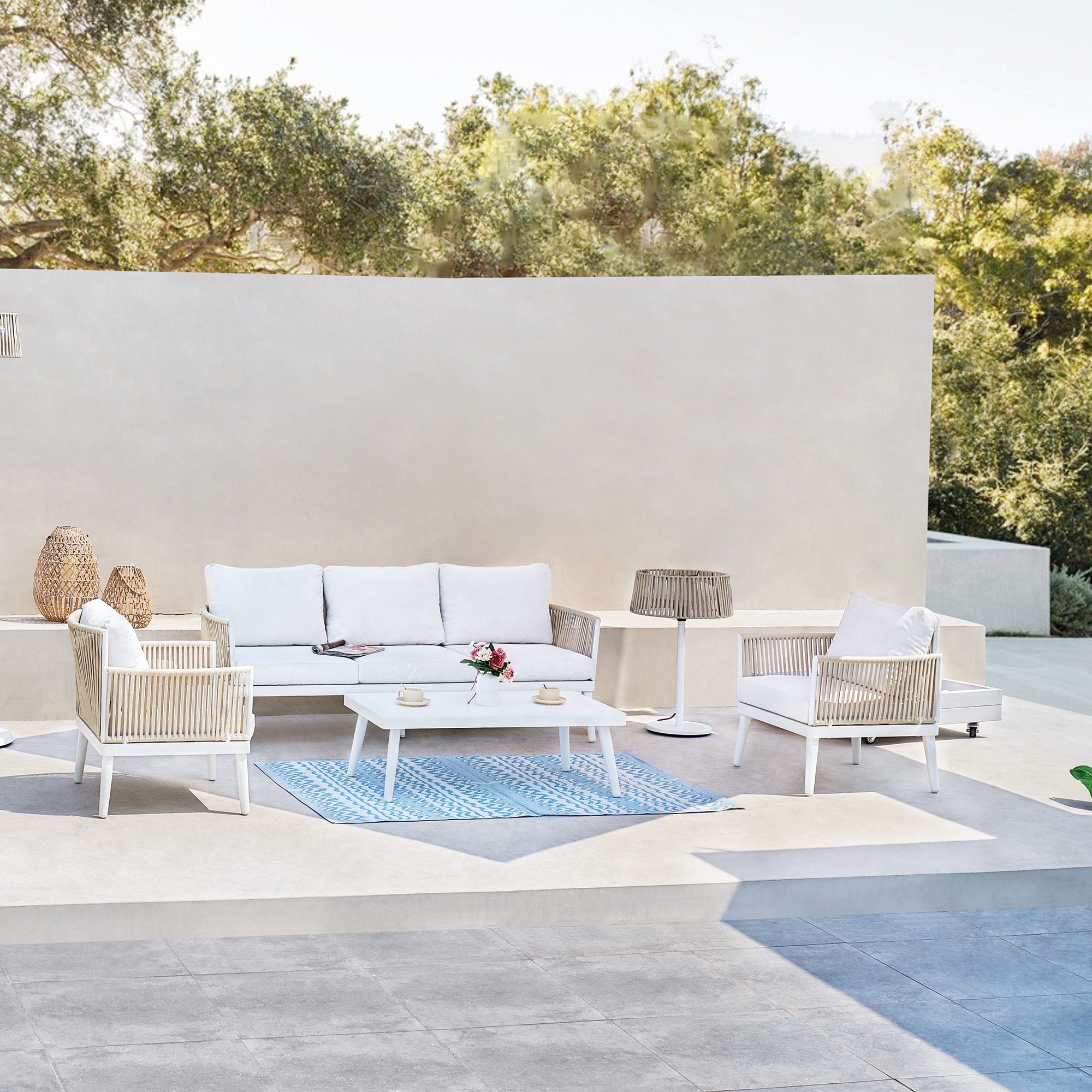 Set de jardín – Aluminio blanco con cojines y cuerdas