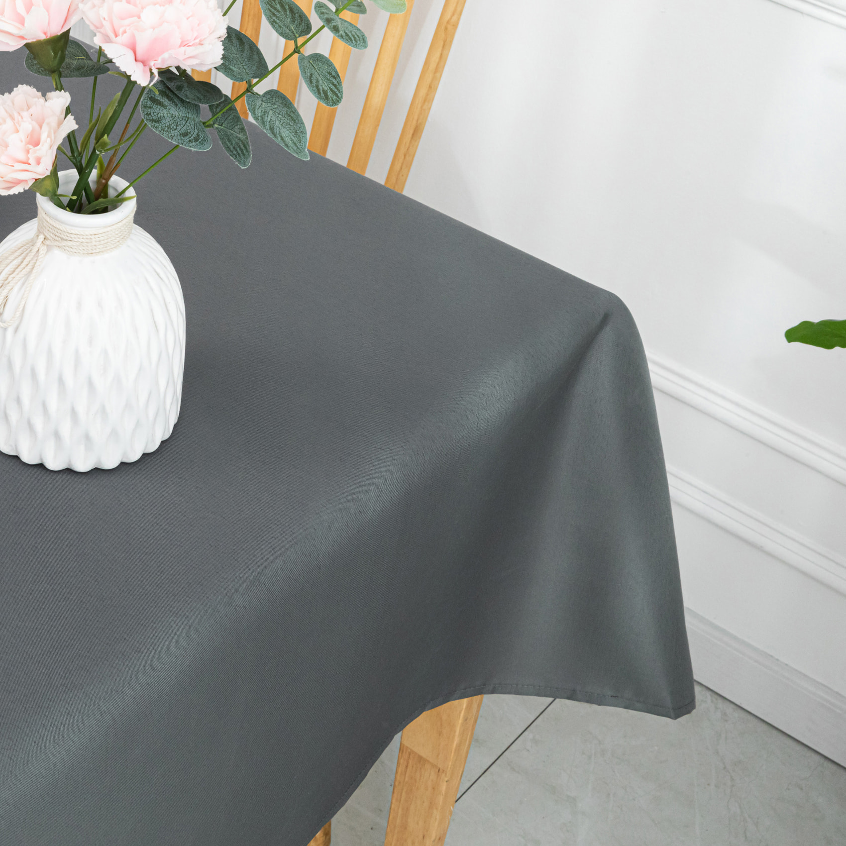 Nappe rectangulaire enduite et anti tache - Gris clair