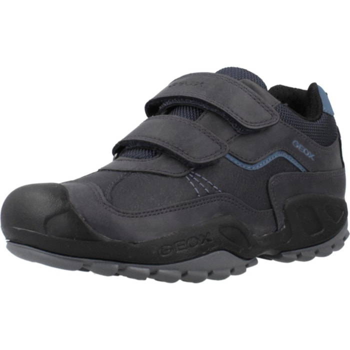 Zapatillas Niño de la marca GEOX  modelo J NEW SAVAGE BOY A GRIS